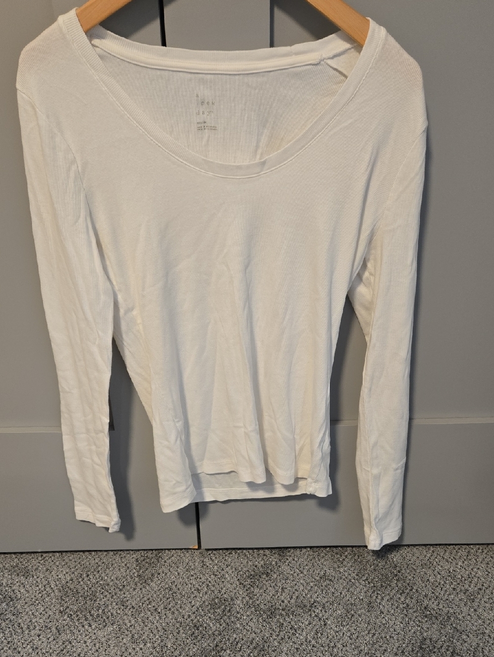 a new day White Scoop Neck Long-Sleeve Top